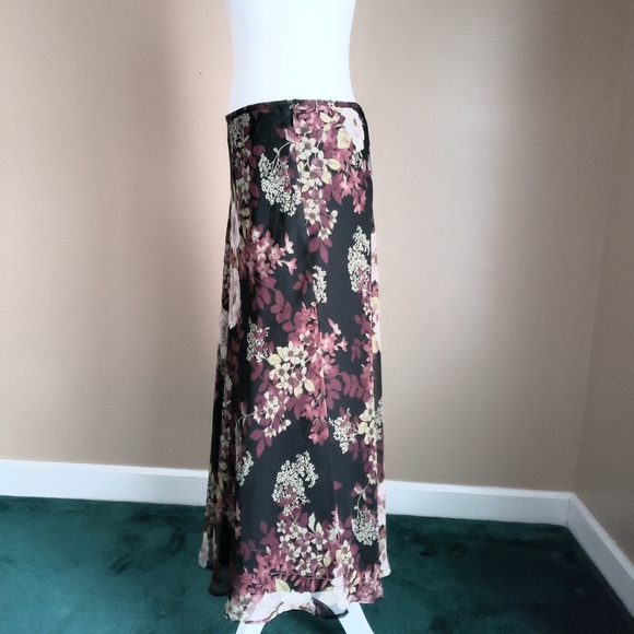 Geoffrey Beene Sport Floral Maxi Skirt, Lined - Picture 3 of 5